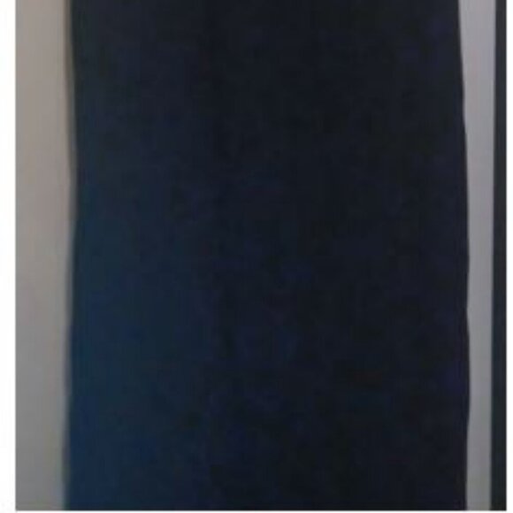 Vintage Alex Evenings black gown with Ostrich feathers - Picture 6 of 13